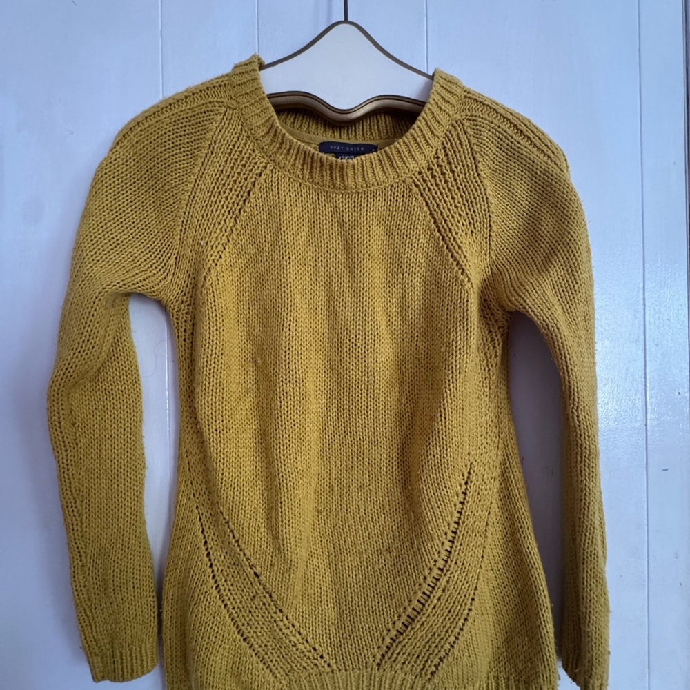 Suzy Shier Mustard Crew Neck Sweater
